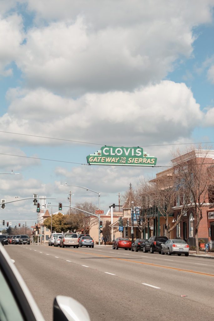 clovis the gateway to the sierras sign